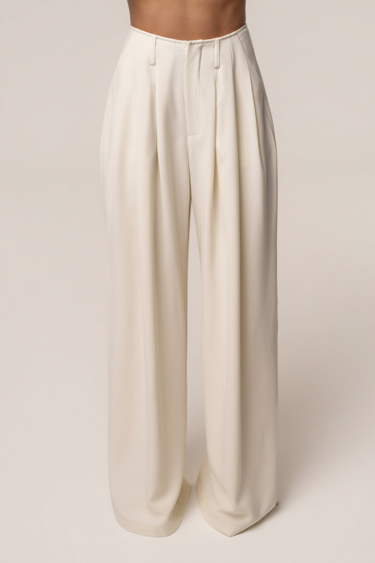 Cream Estate Pleated Trouser