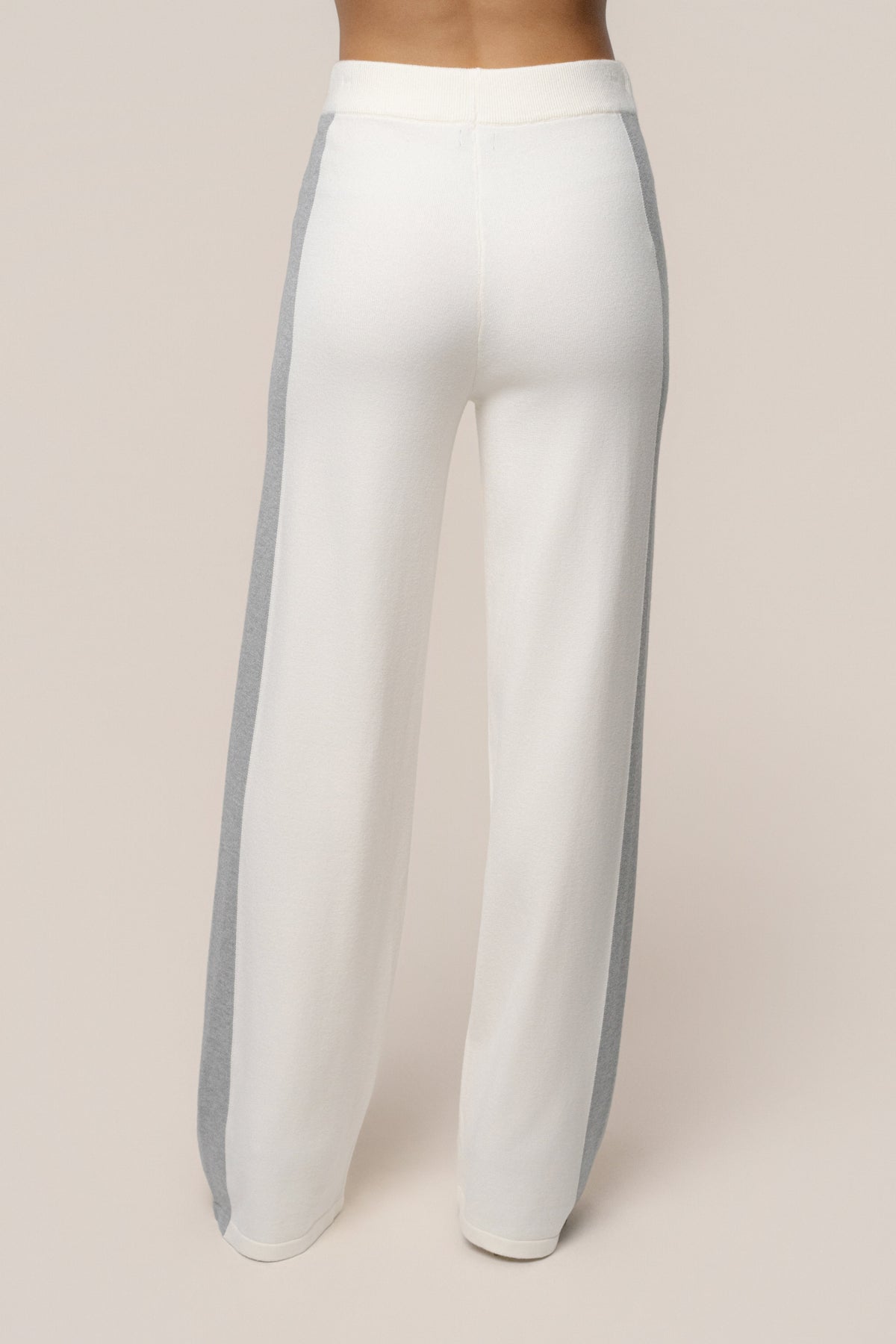 Ivory Chasing Fall Contrast Pant