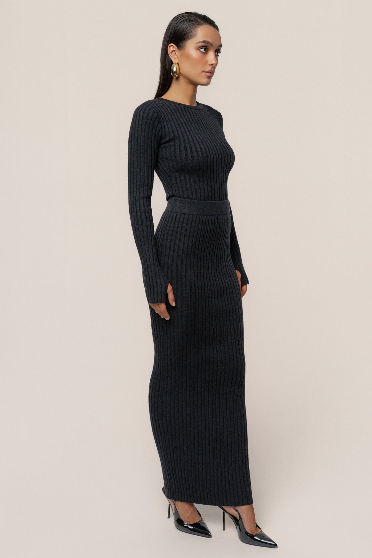 Black Soft Reset Ribbed Skirt