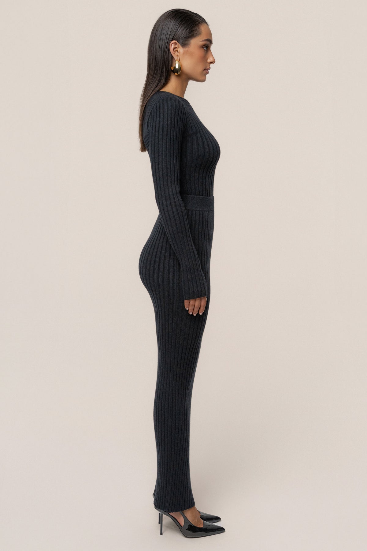 Black Soft Reset Ribbed Skirt