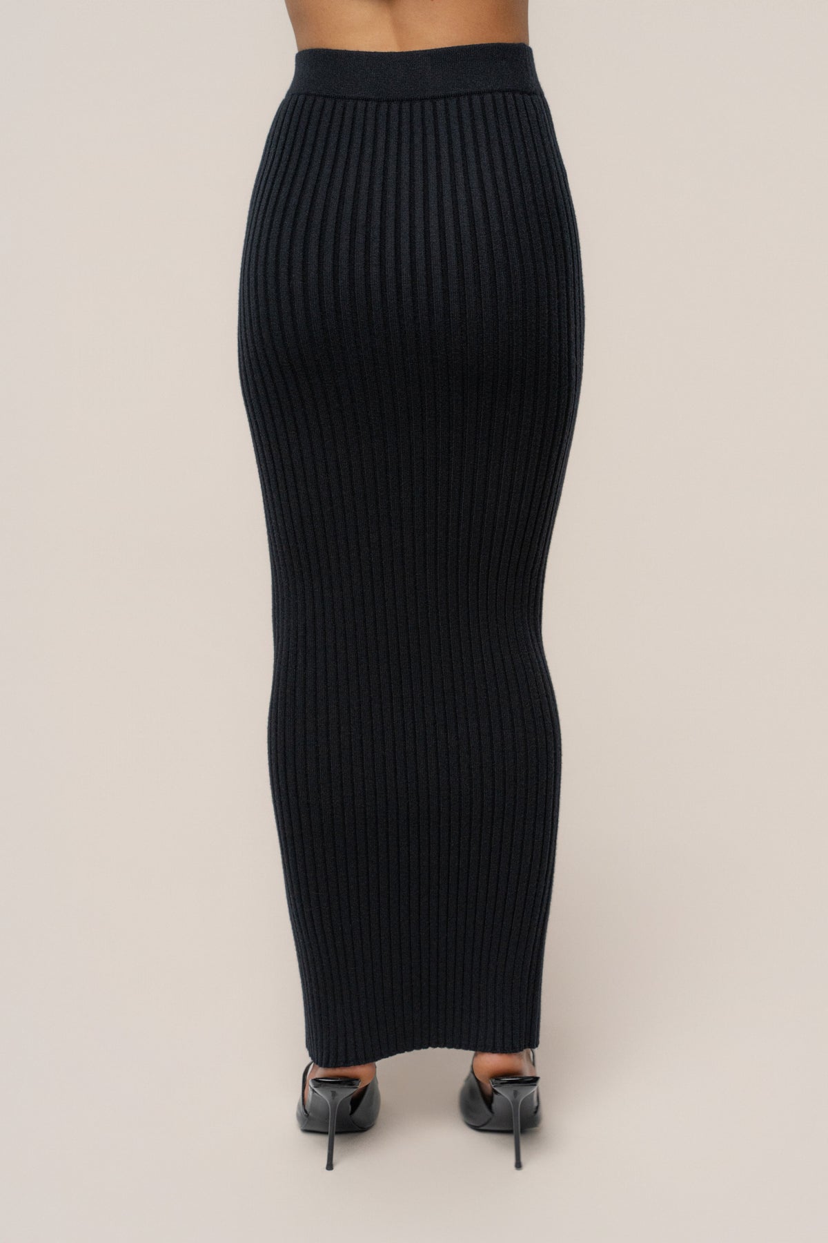 Black Soft Reset Ribbed Skirt