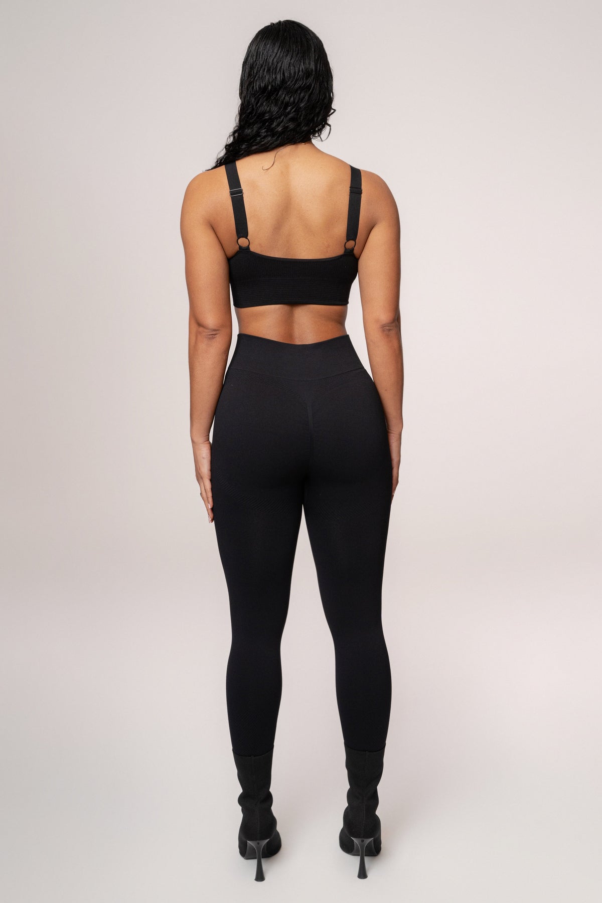 Black New Flow Active Top