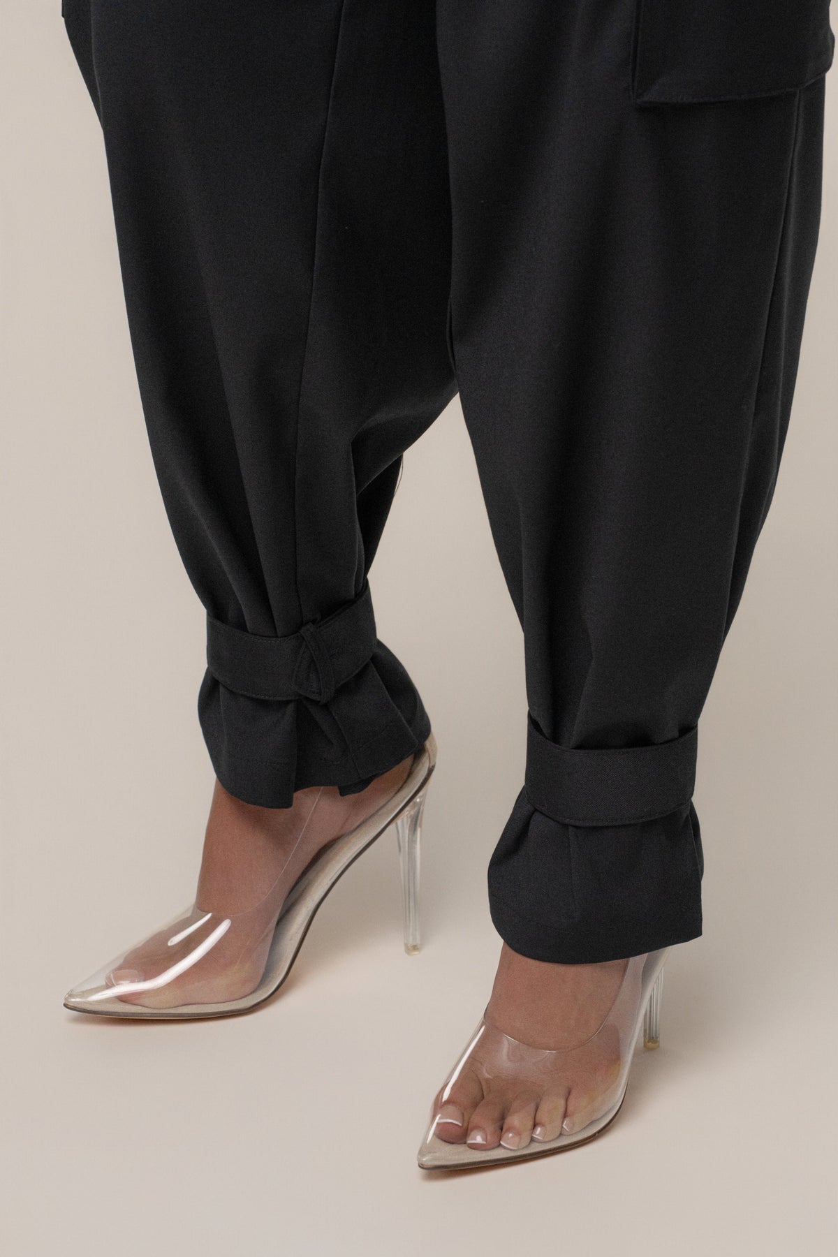 Black Autumn Flow Cargo Pants