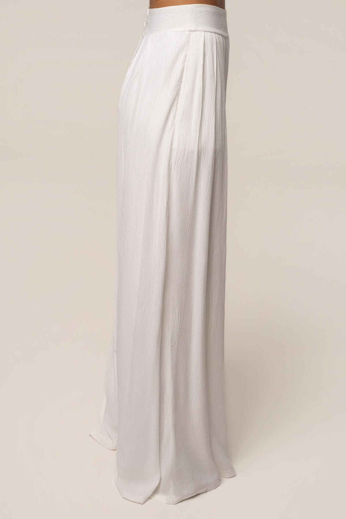 White After Sunset Pleated Pants