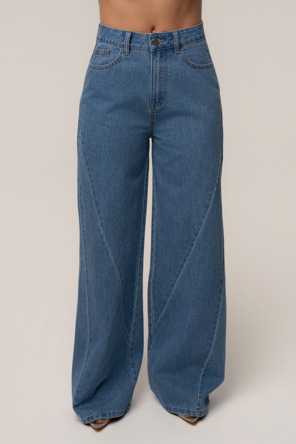 Medium Wash Flowline Seam Jean